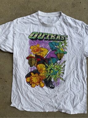 Vintage Outcast Graphic Tee - White Men's Band Shirt
